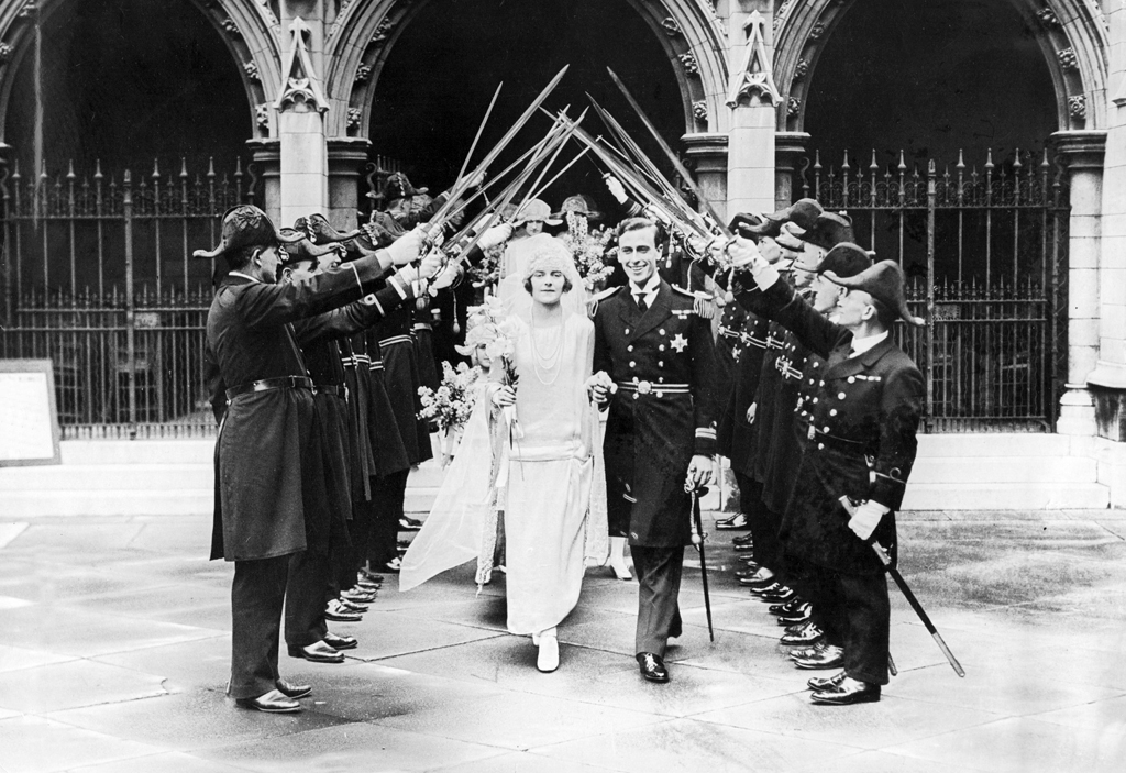 Lord Louis Mountbatten and Edwina Ashley after their wedding in the church of St. Margaret's in Westminster, pass through the wedding trellis. Date: 1922