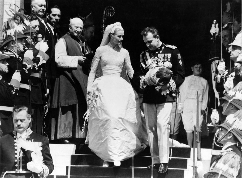 WEDDING IN MONACO, Grace Kelly, Prince Rainier, 1956 Date: 1956