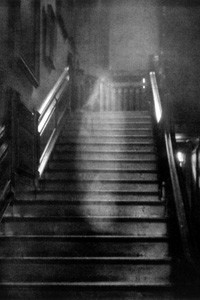 RAYNHAM HALL GHOST (CL)