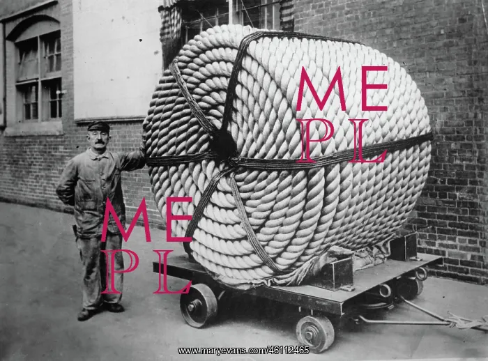: A 10 cm thick and a kilometer-long : A 10 cm thick and a kilometer-long
