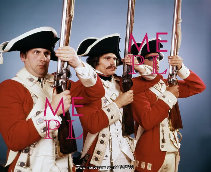 : 1700s 1776 british soldiers in uniform during : 1700s 1776 british soldiers in uniform during