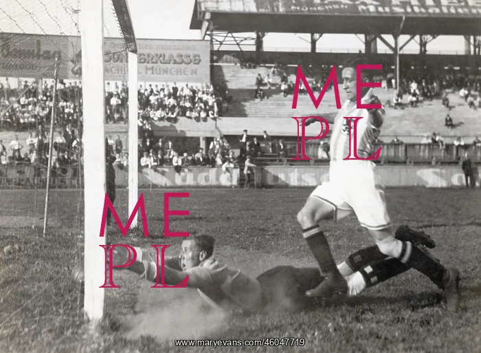 : 1860 Munich versus Jahn Regensburg : 1860 Munich versus Jahn Regensburg