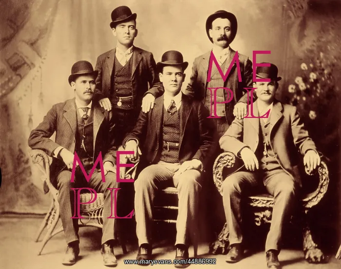 : 1900s Formal Studio Portrait Of : 1900s Formal Studio Portrait Of