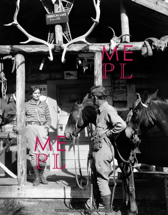 : 1920s 1930s Couple And Horses : 1920s 1930s Couple And Horses
