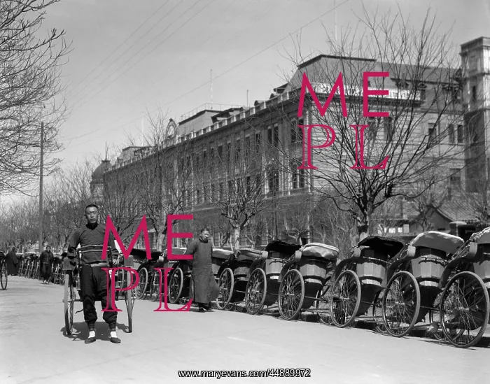 : 1920s 1930s Long Line Of Rickshaws : 1920s 1930s Long Line Of Rickshaws