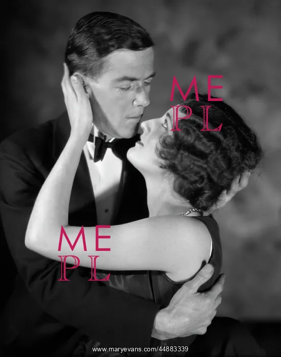 : 1920s Embracing Romantic Couple : 1920s Embracing Romantic Couple