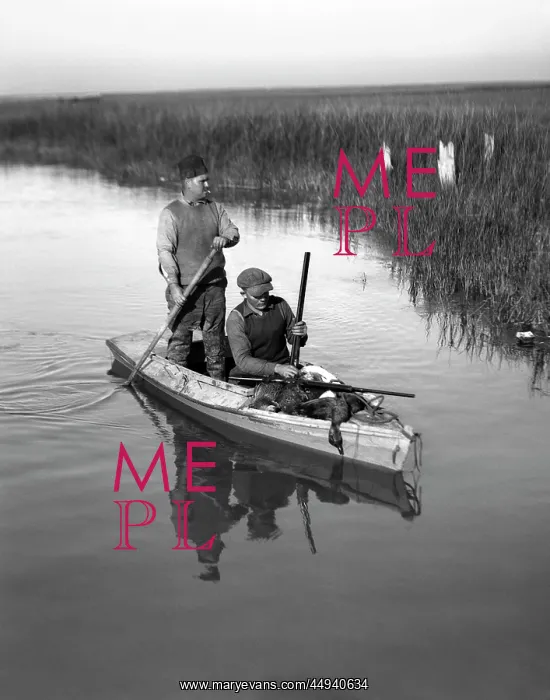  : 1920s Two Men Duck Hunters With