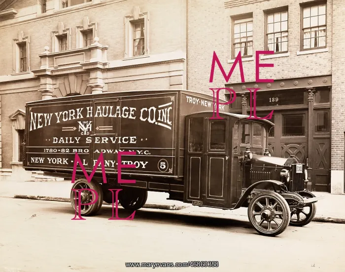: 1921 Pierce Arrow van : 1921 Pierce Arrow van