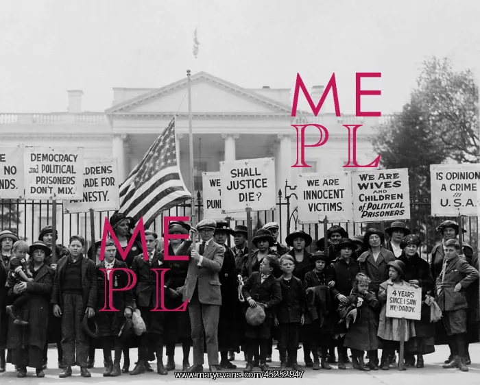 : 1922 protest in front of the White House by children : 1922 protest in front of the White House by children