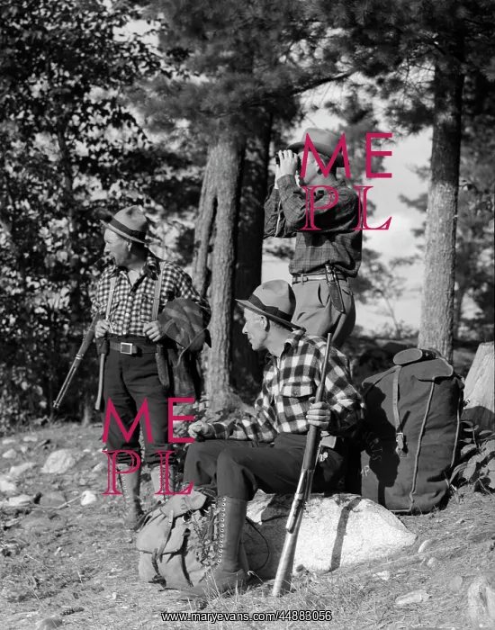 : 1930s 1940s 3 Men Hunting With : 1930s 1940s 3 Men Hunting With