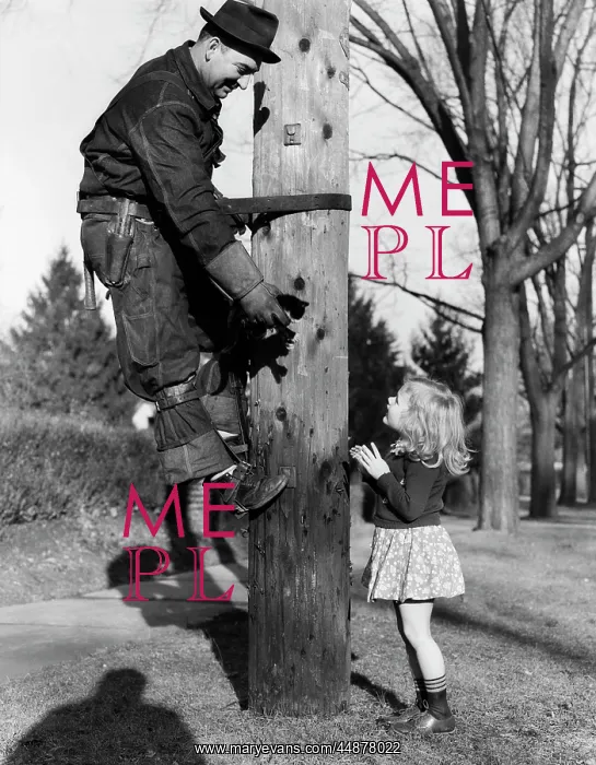  : 1930s-1940s Linesman Rescuing