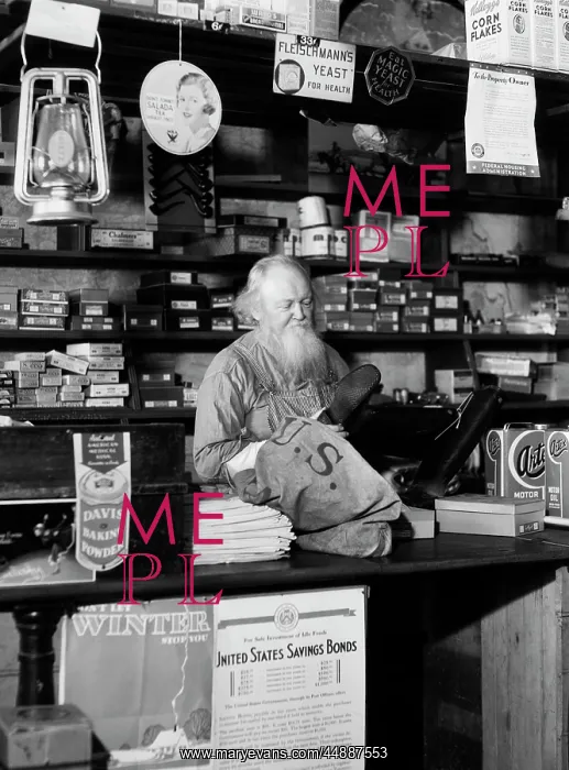  : 1930s Bearded Grocer Behind Counter