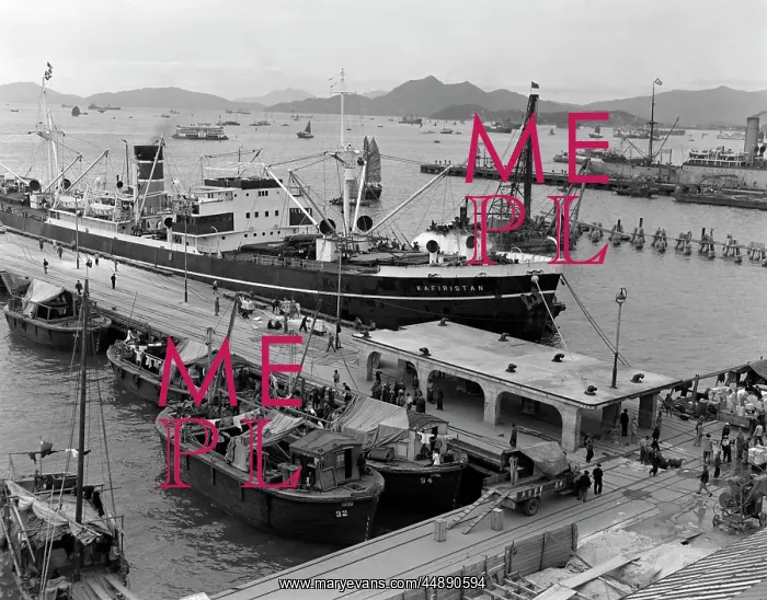  : 1930s Busy Dock Kowloon Harbor