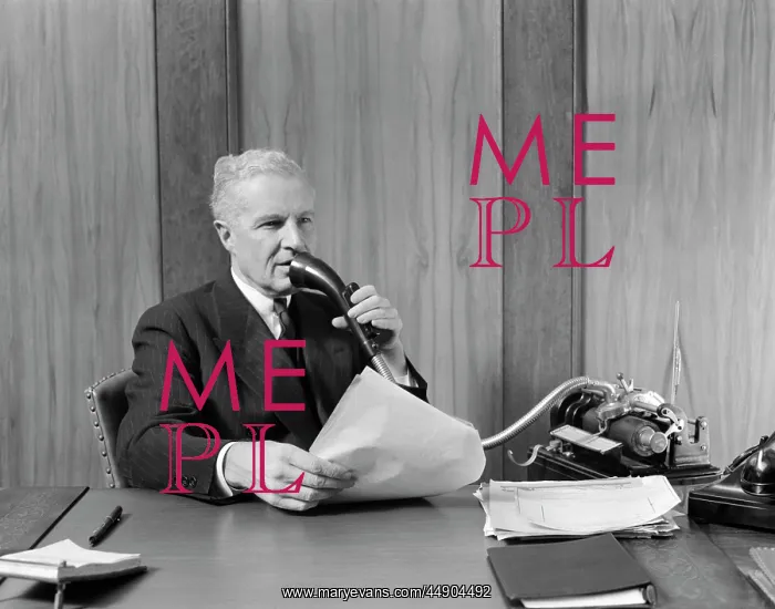  : 1930s Elderly Male Executive Sitting