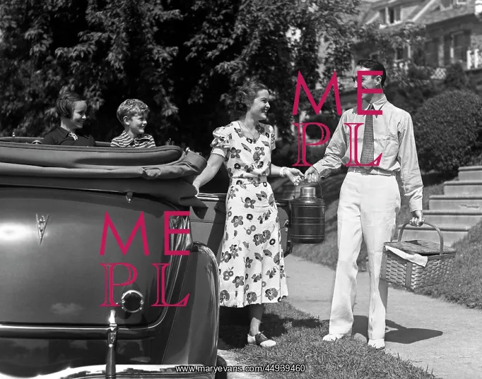 : 1930s Family Of Four Getting Into : 1930s Family Of Four Getting Into