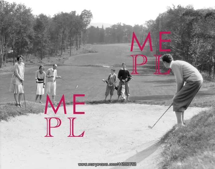  : 1930s Man In Knickers Golfing