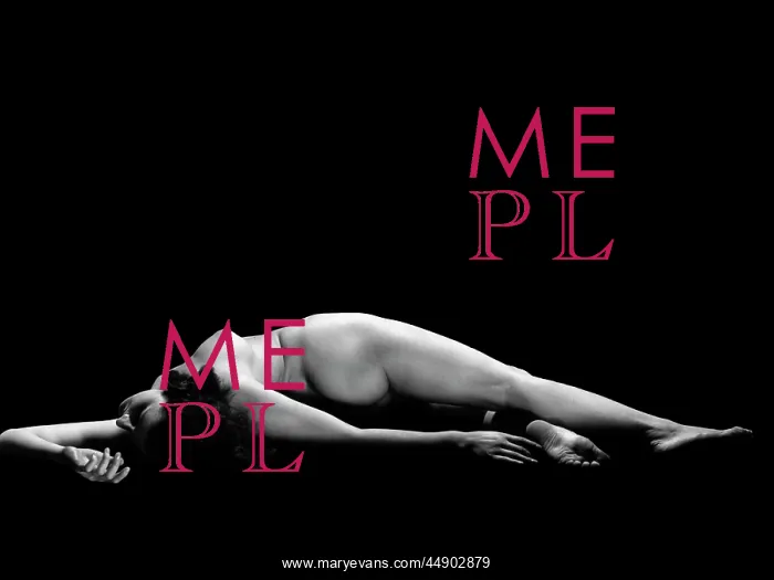  : 1930s Nude Woman Lying Down