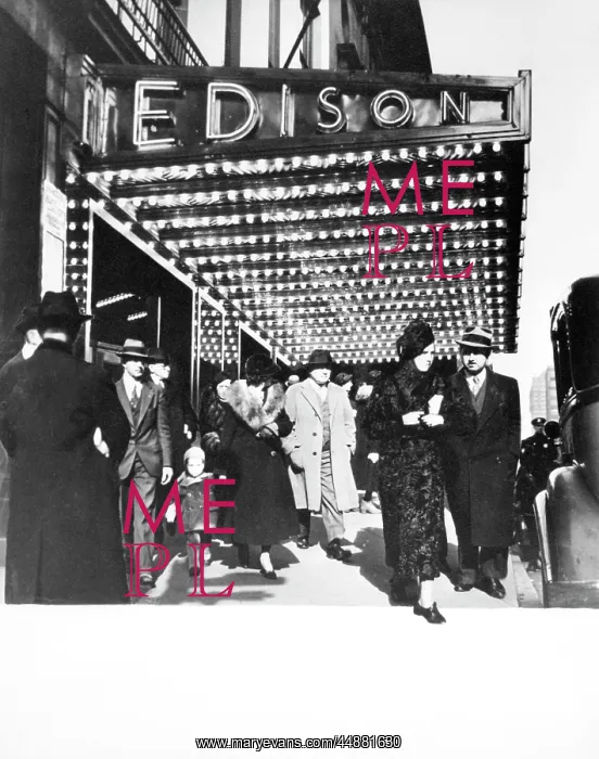 : 1930s Pedestrians In Front Of : 1930s Pedestrians In Front Of