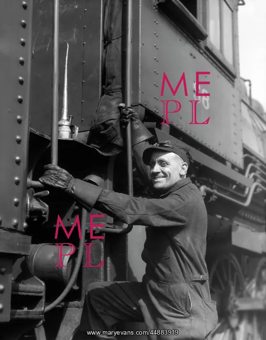  : 1930s Railroad Worker In Coveralls