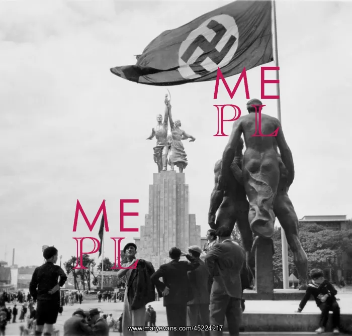 : At the 1937 Paris International Exhibition ? : At the 1937 Paris International Exhibition ?