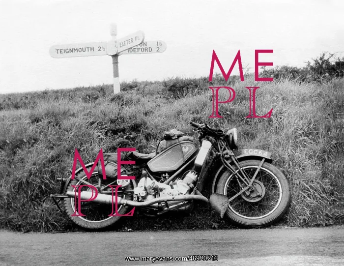 : 1938 Scott Flying Squirrel motorcycle : 1938 Scott Flying Squirrel motorcycle
