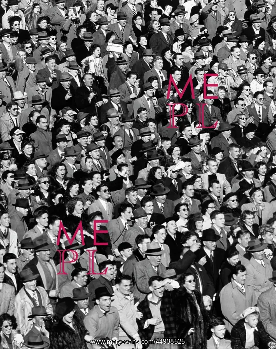  : 1940s Crowd In Bleachers At Army-Navy