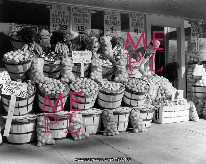 : 1940s Grocer In White Cap & Apron : 1940s Grocer In White Cap & Apron