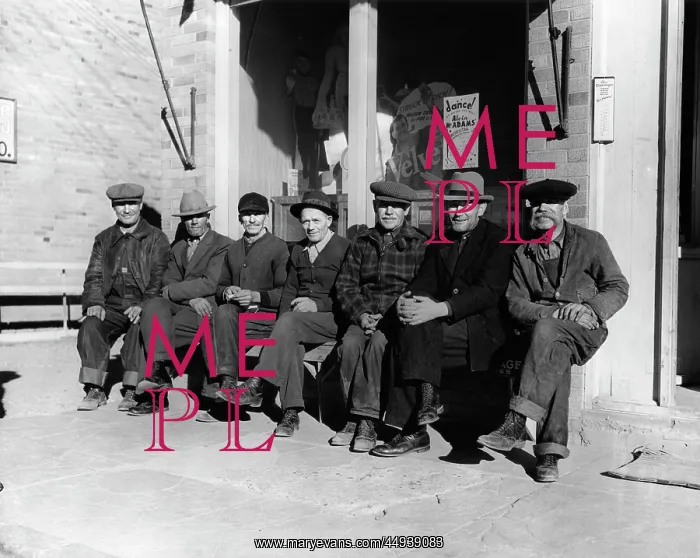 : 1940s Group Of Old Men In Hats : 1940s Group Of Old Men In Hats