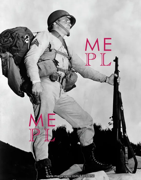  : 1940s Sergeant In Army Uniform