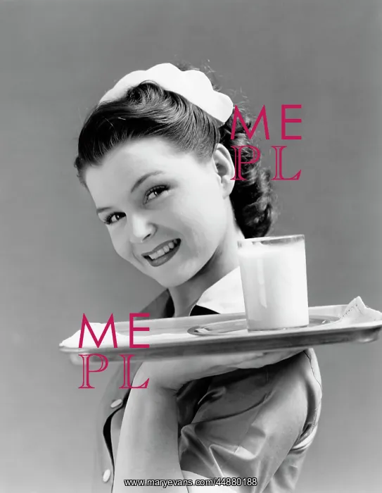  : 1940s Smiling Waitress Carrying