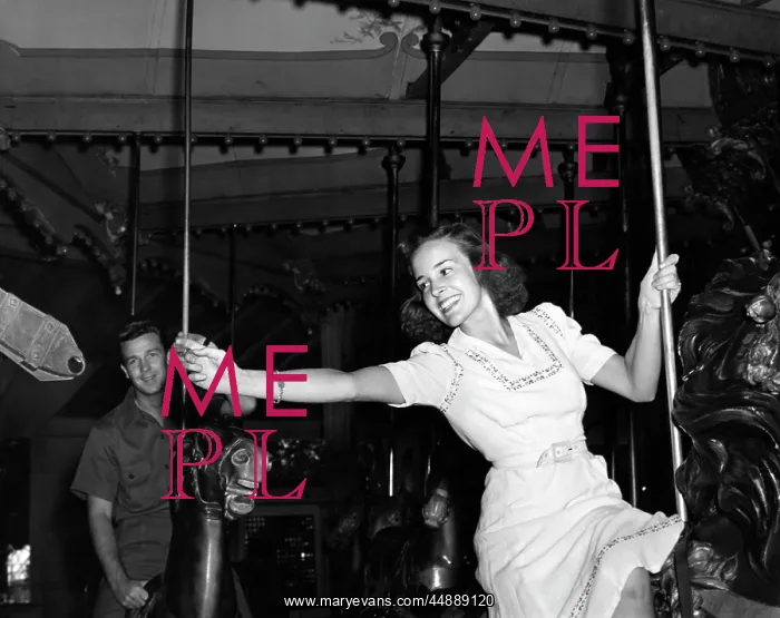  : 1940s Woman On Carousel Reaching