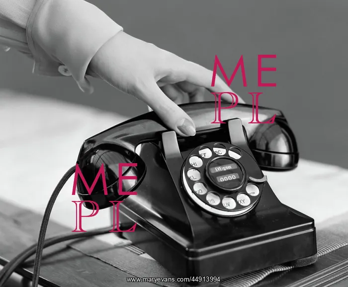  : 1940s WOMAN'S HAND PICKING UP PHONE RECEIVER