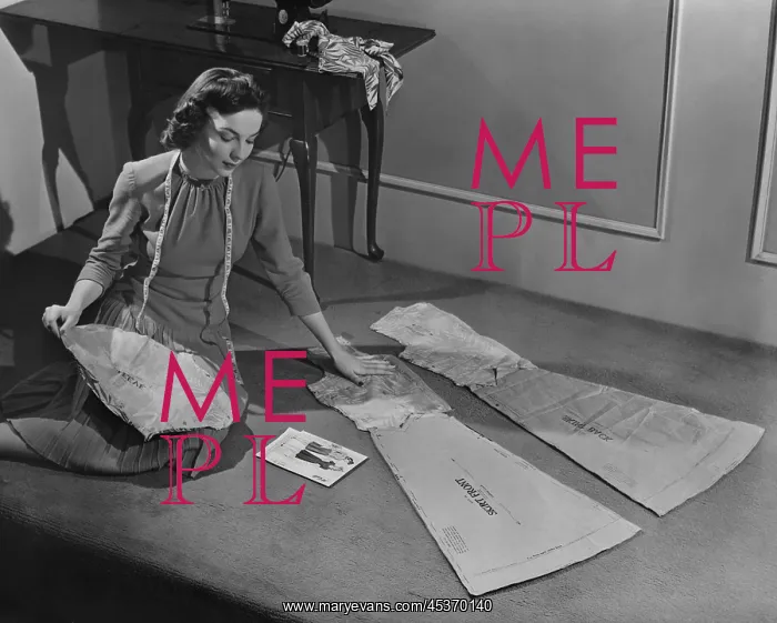: In the 1940s, many women continued to sew their : In the 1940s, many women continued to sew their