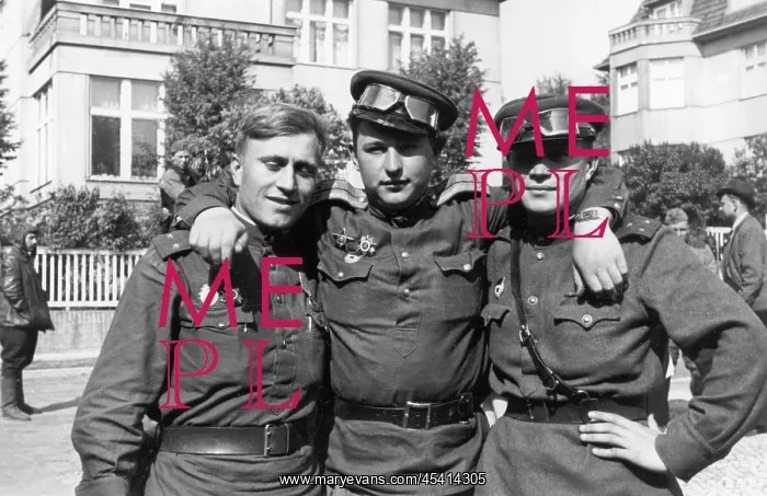 : 1945 - WW2 - The liberation of Prague : 1945 - WW2 - The liberation of Prague