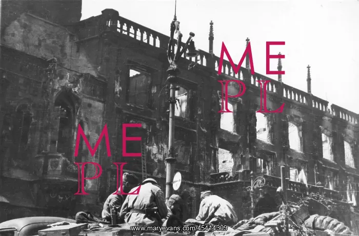 : 1945 - WW2 - The liberation of Prague : 1945 - WW2 - The liberation of Prague