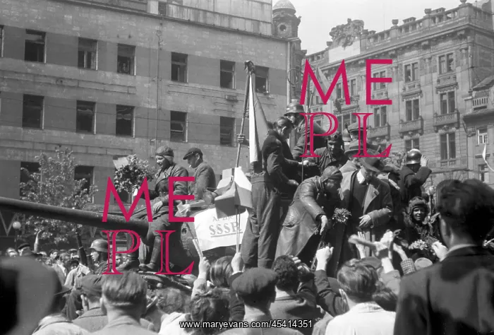 : 1945 - WW2 - The liberation of Prague : 1945 - WW2 - The liberation of Prague