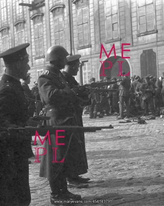: 1945 - WW2 - The liberation of Prague : 1945 - WW2 - The liberation of Prague