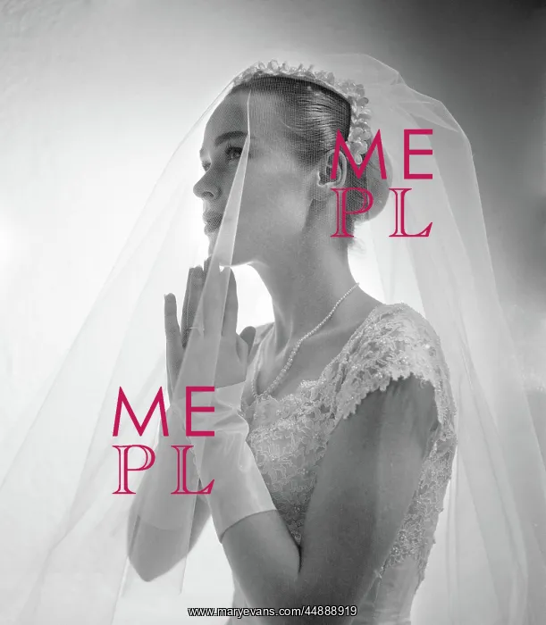 : 1950s 1960s SIDE VIEW OF BRIDE WITH HANDS TOGETHER : 1950s 1960s SIDE VIEW OF BRIDE WITH HANDS TOGETHER