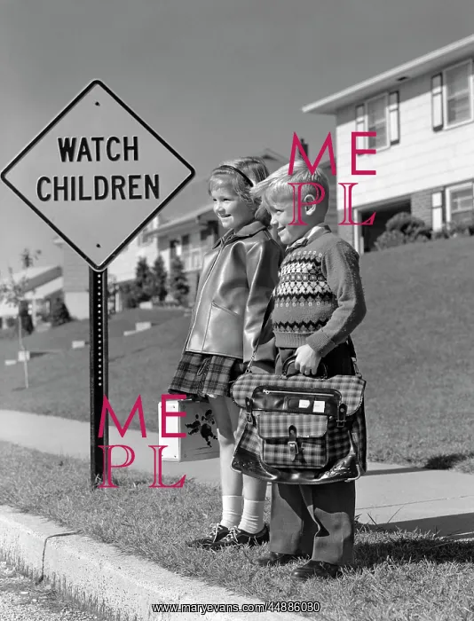  : 1950s Boy & Girl With Schoolbag