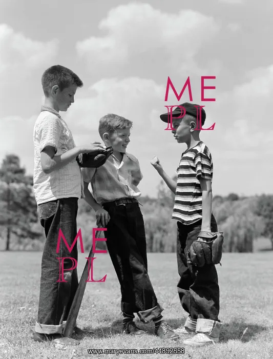 : 1950s BOYS BASEBALL THREESOME ONE HOLDING BAT : 1950s BOYS BASEBALL THREESOME ONE HOLDING BAT