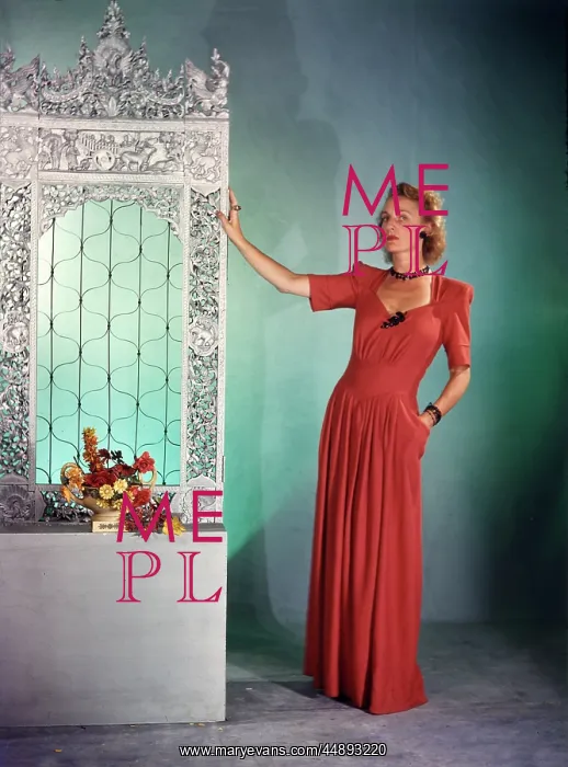 : 1950S EVENING WEAR : 1950S EVENING WEAR