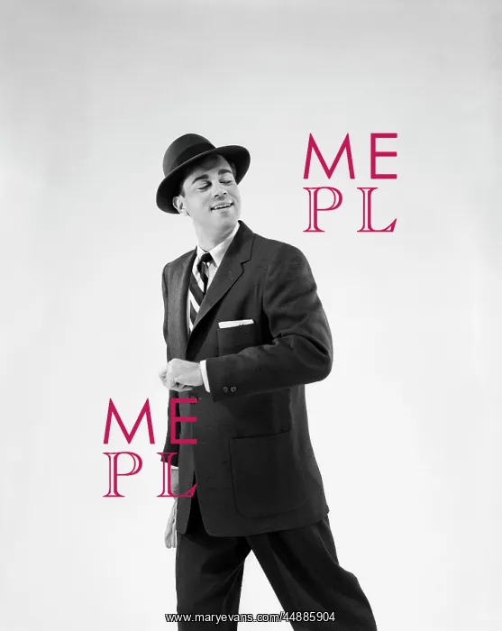  : 1950s Man In Business Suit Holding