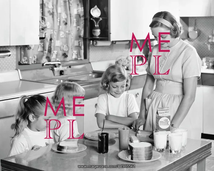 : 1950s Mother and Three Daughters Standing at Kitchen Table : 1950s Mother and Three Daughters Standing at Kitchen Table