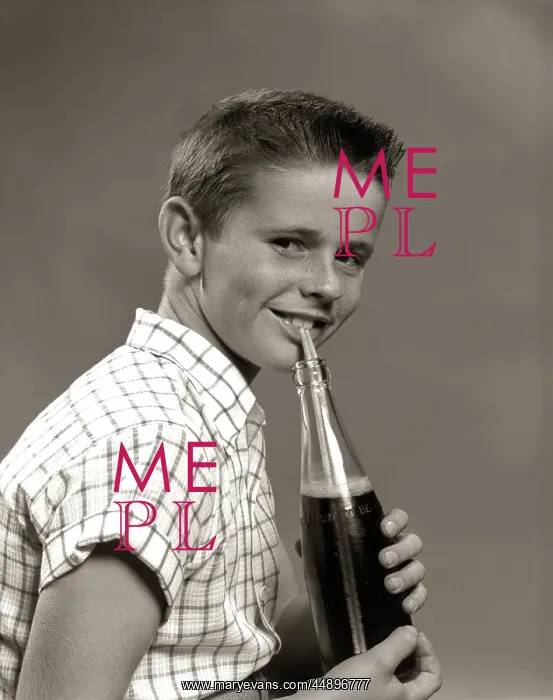 : 1950s SMILING BOY DRINKING CARBONATED BEVERAGE : 1950s SMILING BOY DRINKING CARBONATED BEVERAGE