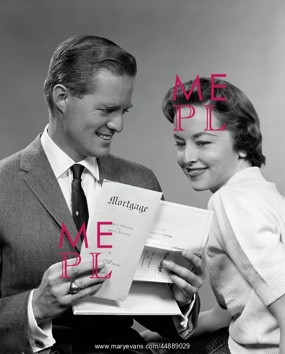  : 1950s Smiling Portrait Couple