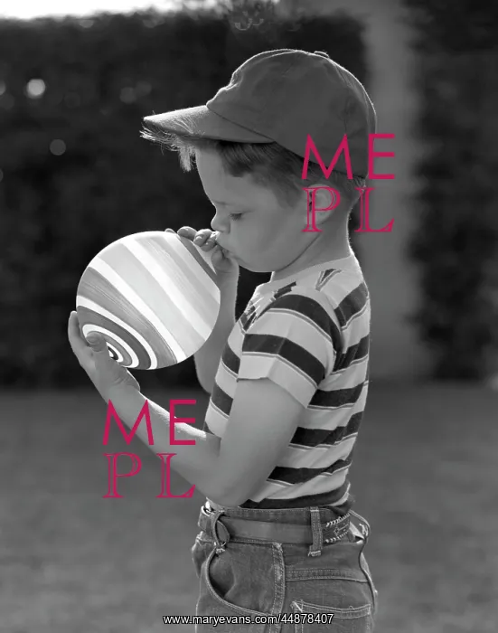  : 1950s Side View Of Boy In Baseball