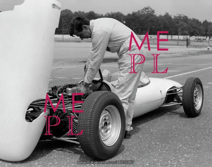  : 1960s 1970s Man Mechanic Driver