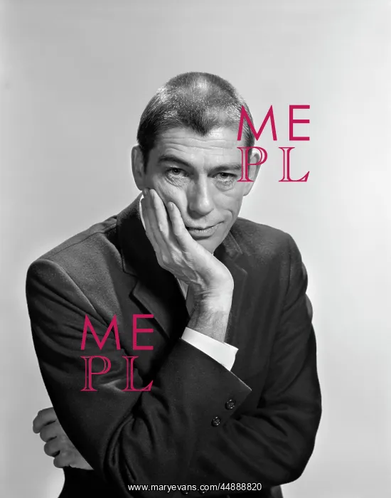  : 1960s Middle Aged Man Arms Folded