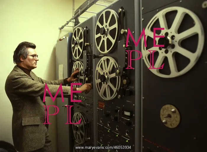 : 1960s radio station : 1960s radio station