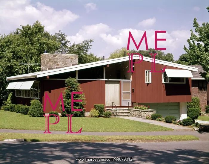  : 1960s Red Ranch Style House With
